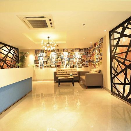 Hotel Crystal Urban Park Bhubaneswar Esterno foto
